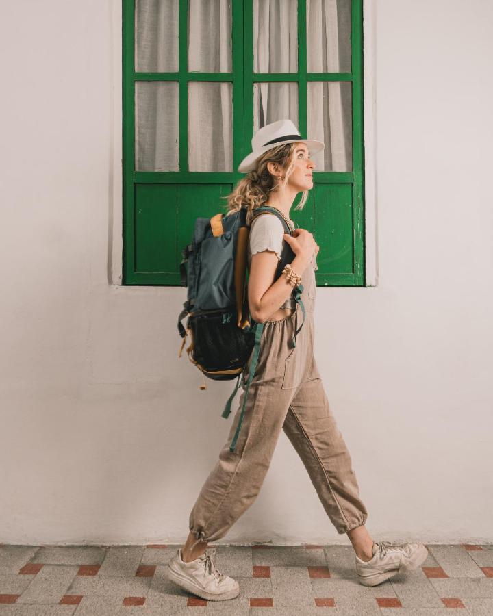 Wild Monkey Hostel Cuenca Ngoại thất bức ảnh